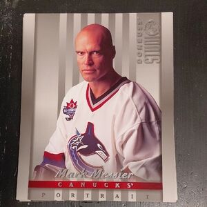 Mark Messier Canucks Portrait Card